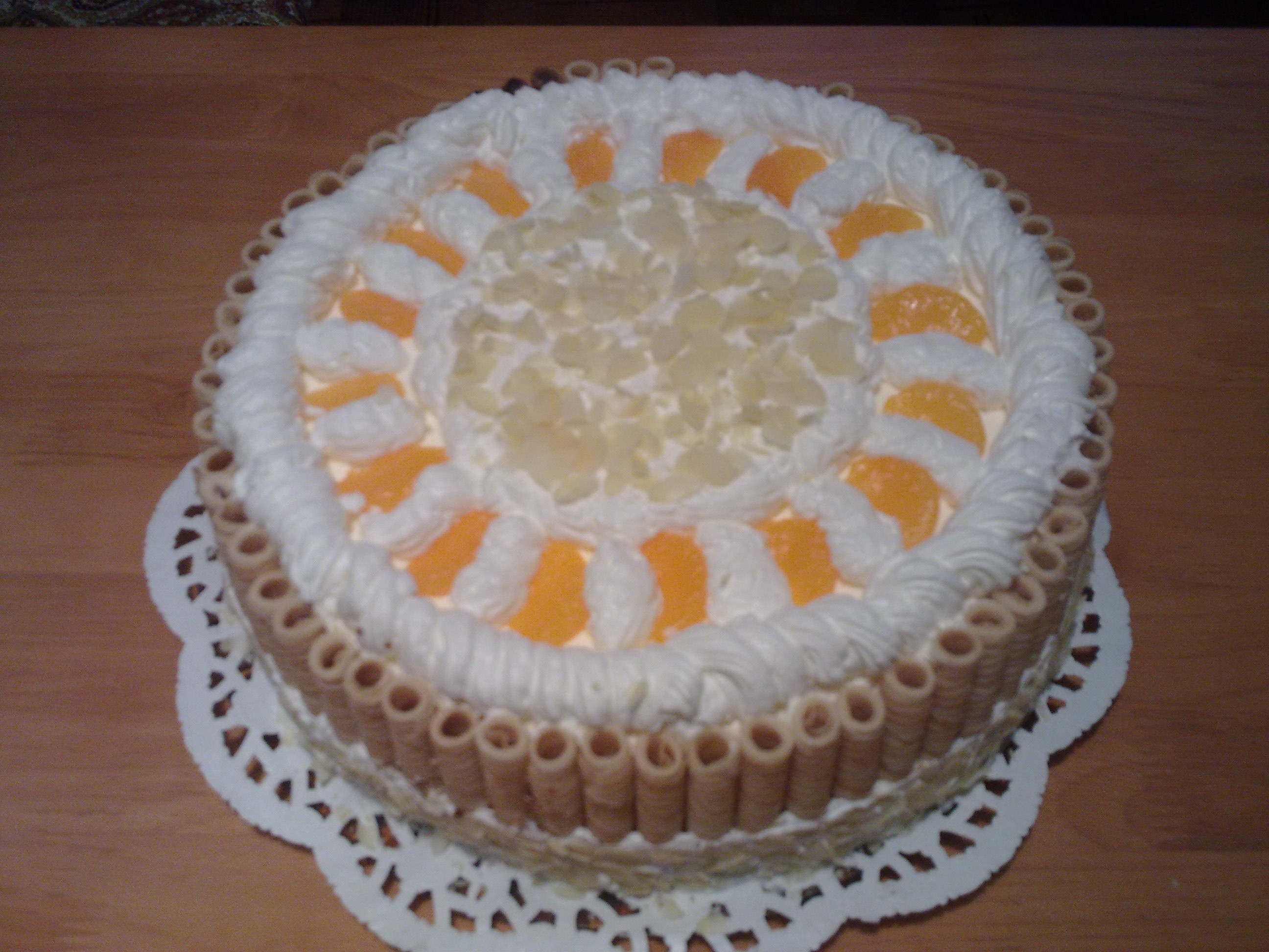Tojáslikőrös mandarinos torta