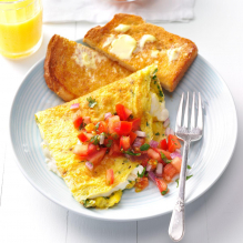 Krémsajtos és metélőhagymás omlett
