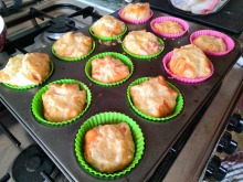 Sajtos baconos muffin leveles tésztából