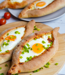 Khachapuri